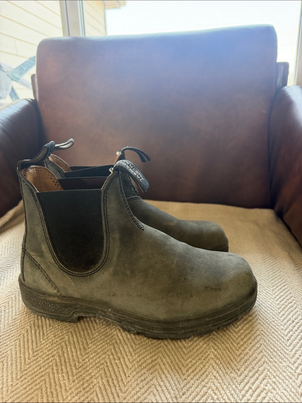 Women’s Blundstone Boots - Picture 4 of 8